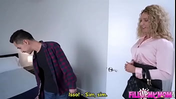 Preview 1 of Ler O - Legendado &ndash_ THREESOME com madrasta e corretora