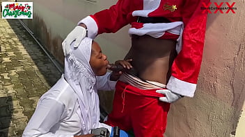 Preview 2 of Group 4boy 1girls Sex - Christmas came earlier for na&iuml_ve 18yo press girl on Hijab as Santa gave her hot Fuck outside the compound while she tries the new school camera (Watch hot full videos on RED)