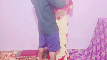 Preview 2 of Chubby Squirting Fuck - 20 साल की दुल्हन को सुहागरात के दिन बुरी तरह चोद कर रूला दिया