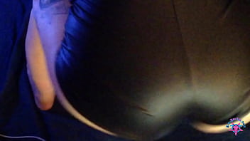 Preview 1 of New Sex Videos Hd - Pawg shaking her ass before eating huge dick