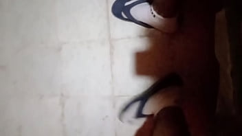 Preview 3 of Kidnappers Fuck - Mi novio me da una falda y le grab&oacute_ un video