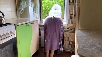 Preview 1 of Teen Sex Dounlod - Mature MILF with a big and sexy ass waited for anal sex on the floor