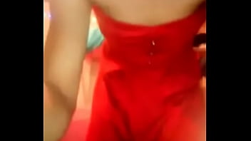 Preview 1 of 5k 18 Ayr - Modelando mi vestido rojo