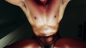 Preview 1 of Black Man Com - Vire in all four,  sweat dripping