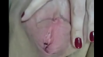 Preview 2 of Man Man Hd Xxx Porn Video - Знакомая показывает свои большие сиськи и бритую пизьду по веб камере