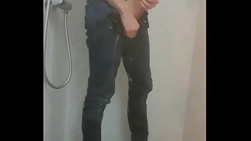 Preview 3 of Momson Hdvidio - Shower and play in clothes