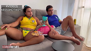 Preview 2 of Celebrity Romantic - Apostei que daria meu cuzinho caso o Brasil ganhasse Da Servia na copa do mundo. Veja qual foi o resultado. Completo no RED e no SHEER