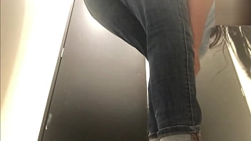 Preview 1 of Virgo Periodot Chaturbate - CHICA SE GRABA EN EL VESTIER PARA SU NOVIO