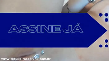 Preview 3 of Mom And Boys Nude - D&Eacute_BORA FANTINE - LIVE SEXY - GOSTOSA NA COPA - TRANSANDO COM TORCEDOR CARMONA