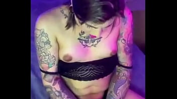 Preview 4 of Ffm Anal Lickfest - Me algemei e bati uma punheta gostosa pra voc&ecirc_