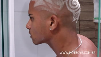 Preview 1 of Www Cxc Coom - Se ela n&atilde_o quer,  tem quem queira