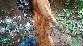 Preview 1 of Step Brother Lcum Her Sister - अजनबी लड़का पानी के बहाना करके खेत में काम कर रही लड़की की घर मे जाकर xnxx चुत चोदी