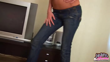Preview 2 of Hindi Xxhn - I know how much you love it when I tease you in jeans