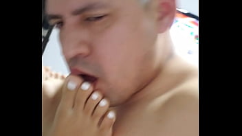 Preview 1 of Horrible Porn - Trigue&ntilde_a Colombiana de 18 A&ntilde_os le encanta culoar Con Maduros