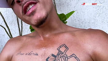 Preview 2 of Gonzo Tune - Novinhos batendo punheta