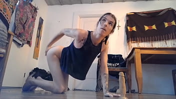 Preview 1 of Mertua Paksa Menantunya - wanna fuck me as i suck on this dildo.....MMMM