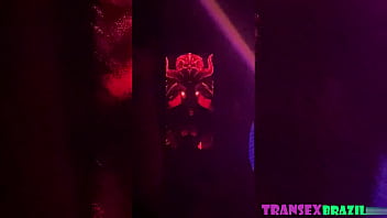 Preview 2 of School Bus Tamilnadu - Era pra ter sido s&oacute_ mais uma balada de Halloween,  s&oacute_ que uma louca que se acha a Jean Grey dos X-MEN me fez por a roupa do Ciclope num Motel e foi tudo isso a&iacute_ que rolou! | Comple
