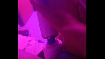 Preview 2 of Tube Porn Velociboy - Gozando pra voc&ecirc_ com as pernas abertas!