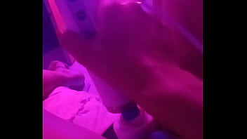 Preview 3 of Tube Porn Velociboy - Gozando pra voc&ecirc_ com as pernas abertas!