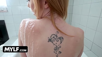 Preview 2 of Smoll Gril Raep Sax - Ginger Step Mom With Massive Tits Lauren Phillips Slobbers On Step Son&#039_s Cock - Mylf