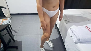 Preview 4 of Vondam Seax - FUI A UN HOTEL CON SAUNA CON MI MEJOR AMIGO