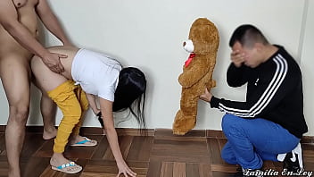 Preview 2 of Mother Son Sex Relationships - Prefiero La Polla de mi Amante que los regalos de peluche de mi Esposo Cornudo NTR