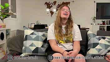 Preview 3 of Porn Of England - Aufgeregtes 18 j&auml_hriges Teen Girl Lina Love das erste mal vor der Kamera.
