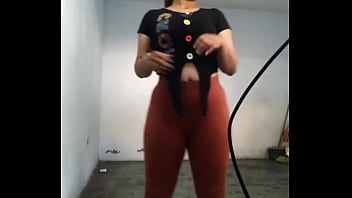 Preview 4 of Fandt Retro - Calcinha marcando na legging