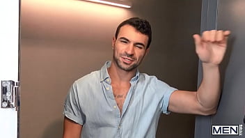 Preview 1 of Muhammad Nabi - Str8Chaser: Plumber / MEN / Ian Greene  / stream full at  www.sexmen.com/ian