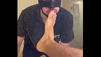 Preview 2 of Hindi Bolne Wali Sex Video - Puto casado abordou o camel&ocirc_ flamenguista na rua - linktr.ee/marretaxx