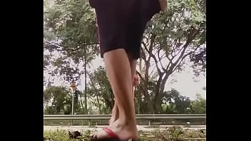 Preview 1 of Havig Anal - Mostrando a bunda na rua