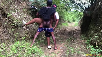 Preview 2 of Hetero Con Cogiendo - Me and my stepbrother caught in the bush