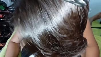 Preview 1 of Xxx Hd Video Hours - Ela faz boquete at&eacute_ de cabe&ccedil_a para baixo e tem uma bundona perfeita