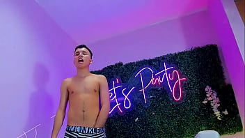 Preview 1 of La Viuda Cachonda 3 - Dancing in underwear with my three favorite whores