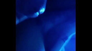 Preview 1 of Lesbian Teens Seduce Mom - Tutorial de como comer um Cuzinho