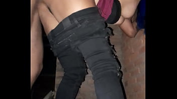 Preview 4 of Tibe18 Com - &iexcl_Despu&eacute_s de la fiesta jovencita pillada en la calle! El no pudo aguantar ni 3 minutos cuando ella abri&oacute_ las piernas y le pidi&oacute_ correrse.