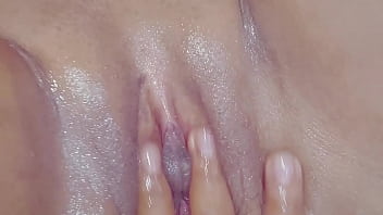 Preview 4 of Brazars 2018 - Mi Novio Me toca Mientras estoy En La cama