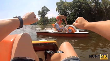 Preview 2 of 10yar Fok Hd Video - HUNT4K. BF is idle cause theres another guy for this super-sexy babe