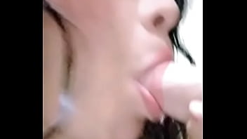 Preview 3 of Mom And Her Sex - quiere verga y me hace una Rica mamada