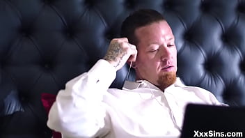 Preview 3 of Militar Venezuela Gay - Sneaky Kali Roses and Nathan Bronson bangs in the walk in closet