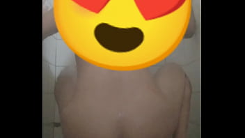 Preview 2 of Tied Up And Teased Pussy Licking - Novinho sentando no consolo no banho
