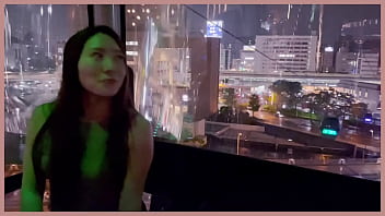 Preview 4 of Female Boss Seduces Her Employe - 约会旅行在横滨吃日本食品，然后在游乐园乘坐摩天轮