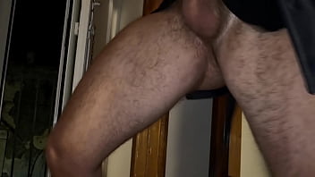 Preview 3 of Xxxxv - ARRAPATO E NUDO CON SOLO ADDOSSO LA T-SHIRT | SBORRATA CON GUARDONA - RAGAZZO ITALIANO SEXY SI SEGA SPIATO DALLA SORELLASTRA