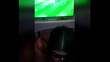Preview 2 of Pron Viedo Com - Me follo a mi hermanastra mientras vemos el juego de Alemania vs Japon 1-2 que rico es follarla POV