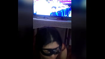 Preview 1 of Pron Viedo Com - Me follo a mi hermanastra mientras vemos el juego de Alemania vs Japon 1-2 que rico es follarla POV