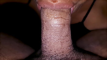 Preview 3 of Indian Toilet Peee - Sexy oralcreampie mi sexy hermanastra latina me chupa la verga y me corro en su lengua sexy 4K RED FULL