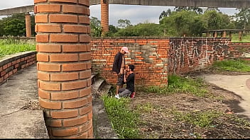 Preview 1 of Allie Fucking - Paquerei o Boy e pequei no parque mesmo