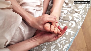 Preview 3 of Pumping Vs Com - Virgin pussy lips and virgin feet fingers massaged with oil