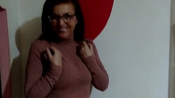 Preview 1 of Laowrrra Xxx - cincuentonas calientes: la mature Rocio quiere toda la leche en su boca (completo en Red)