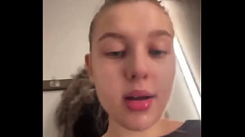 Preview 2 of Xxxxxviod Donlod - Blowjob in the Changing room